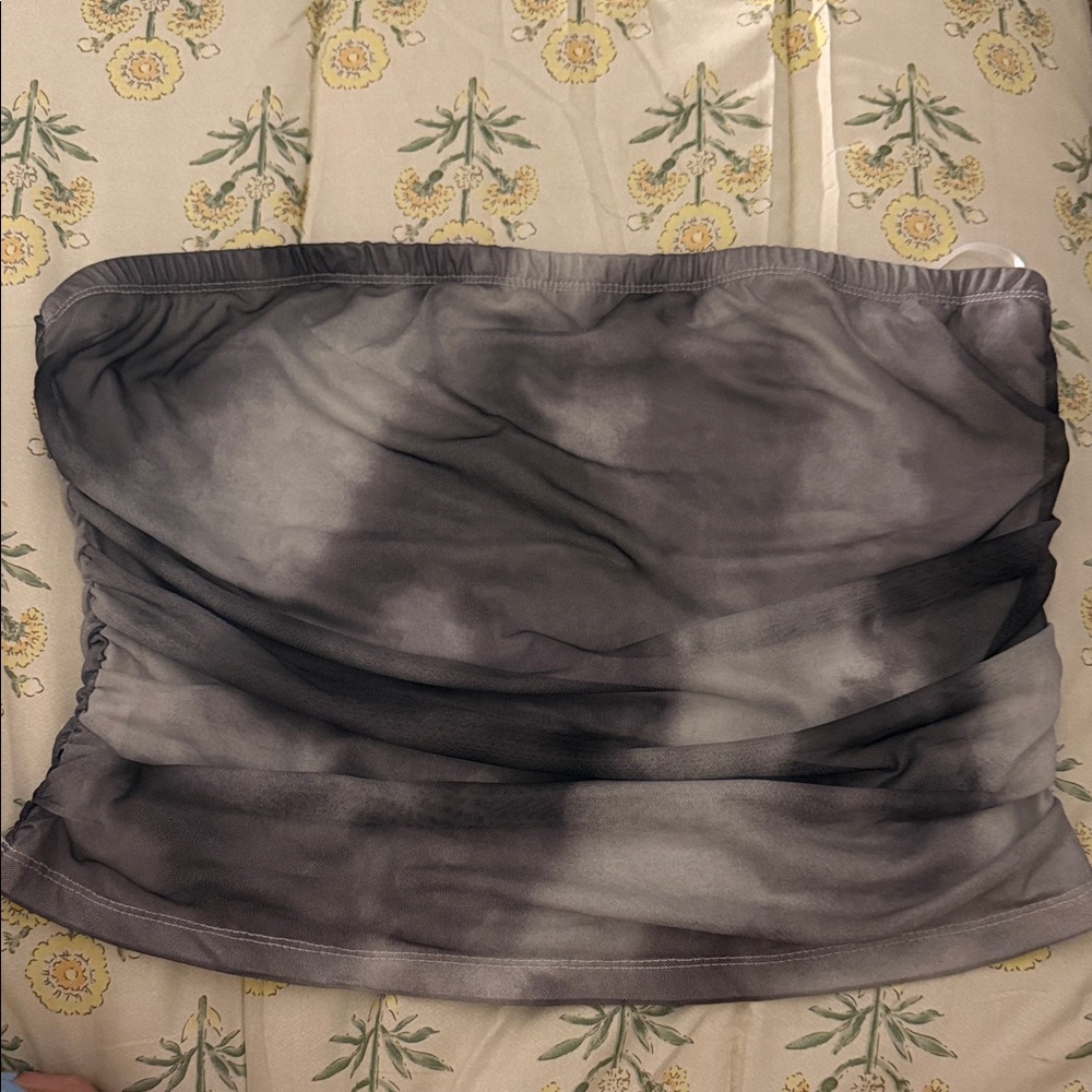 SHEIN Gray Tie-Dye Strapless Crop Top